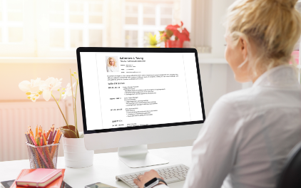 Crafting an Attention-Grabbing Resume: Best Practices